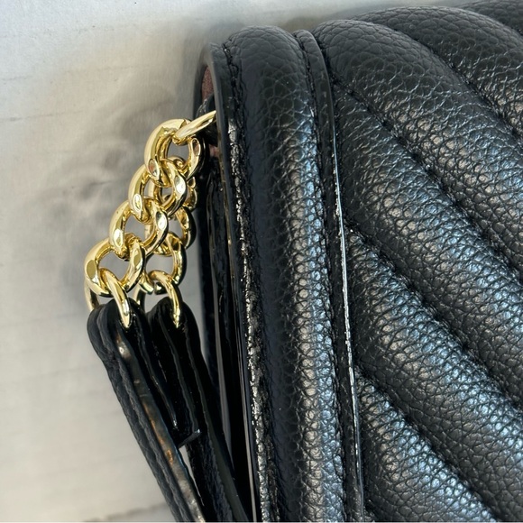 Victoria Secret black chevron wallet - Picture 4 of 10